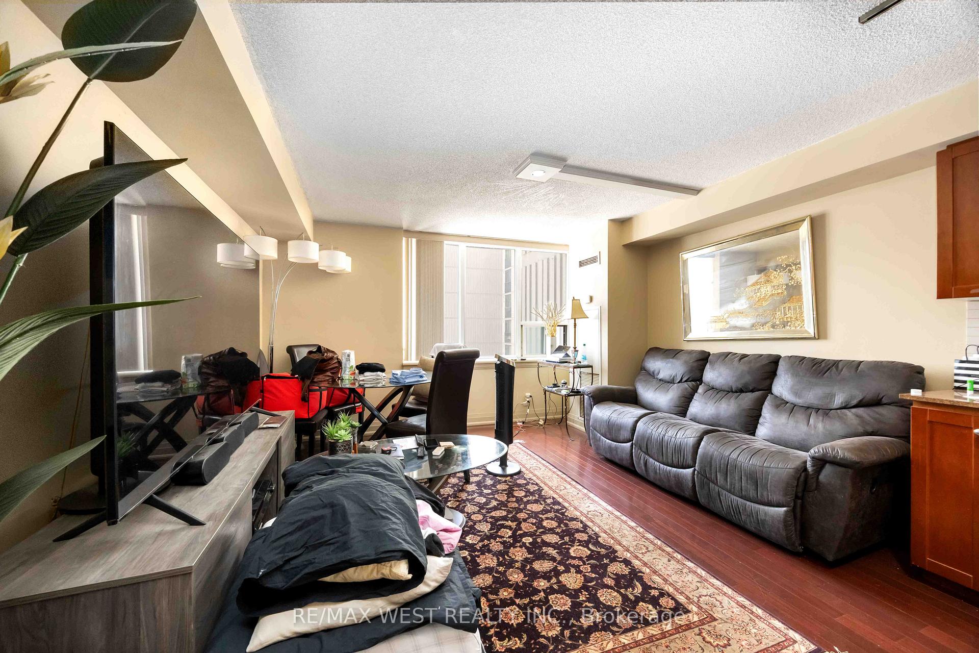 1 Bedroom Condo at 2737 Keele, Toronto For sale