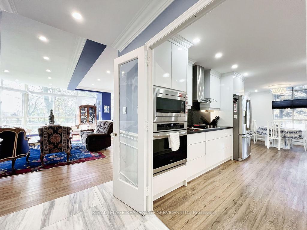 3 Bedrooms Condo at 5444 Yonge, Toronto For sale