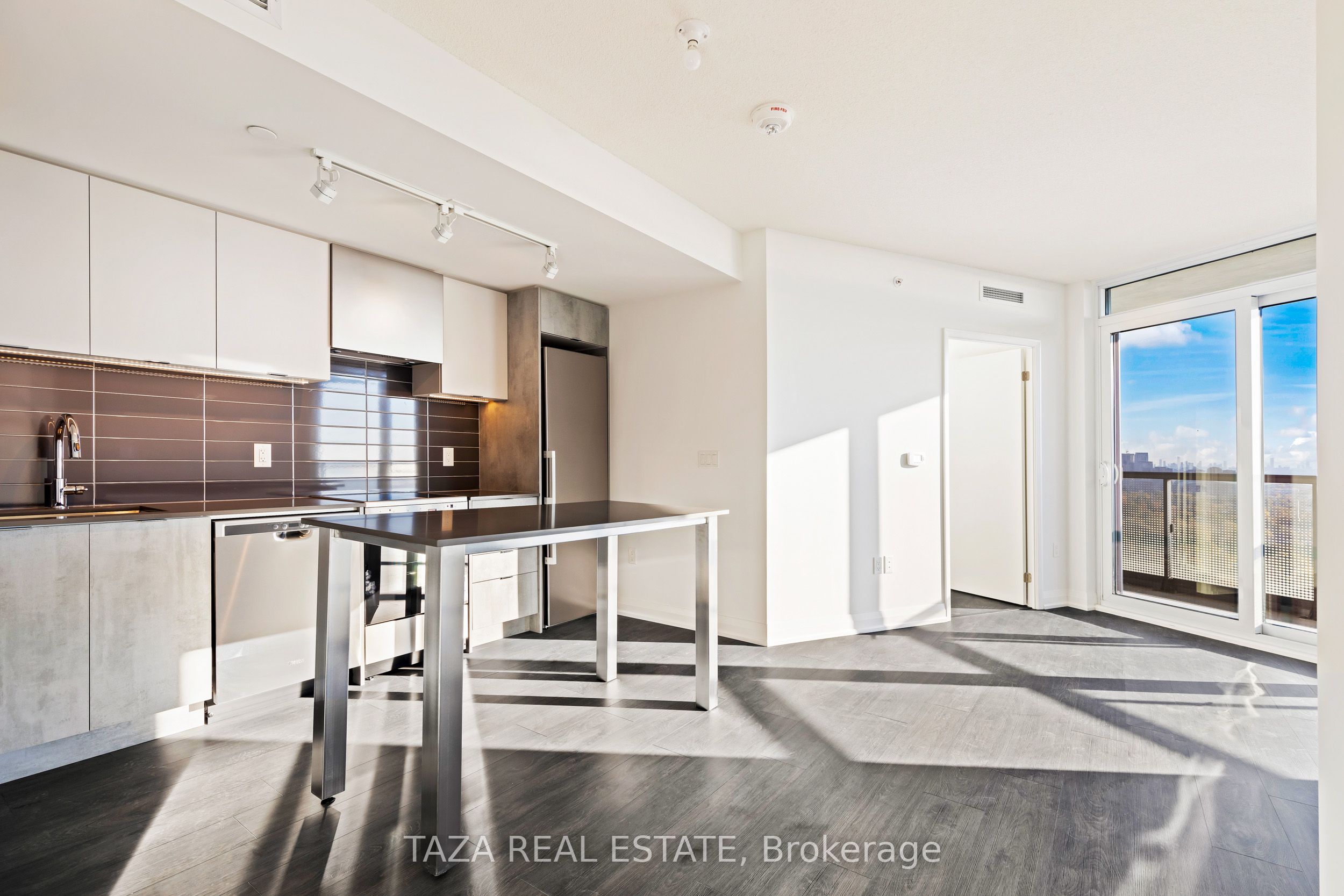 30 Gibbs Road, #3007