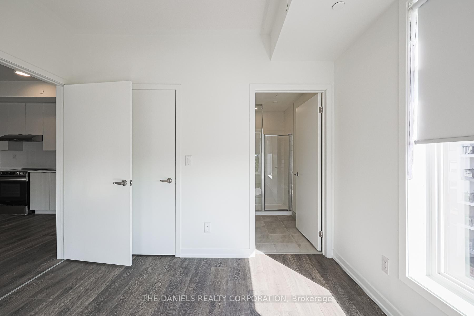 2 Bedrooms Condo at 135 Canon Jackson,  Toronto For sale