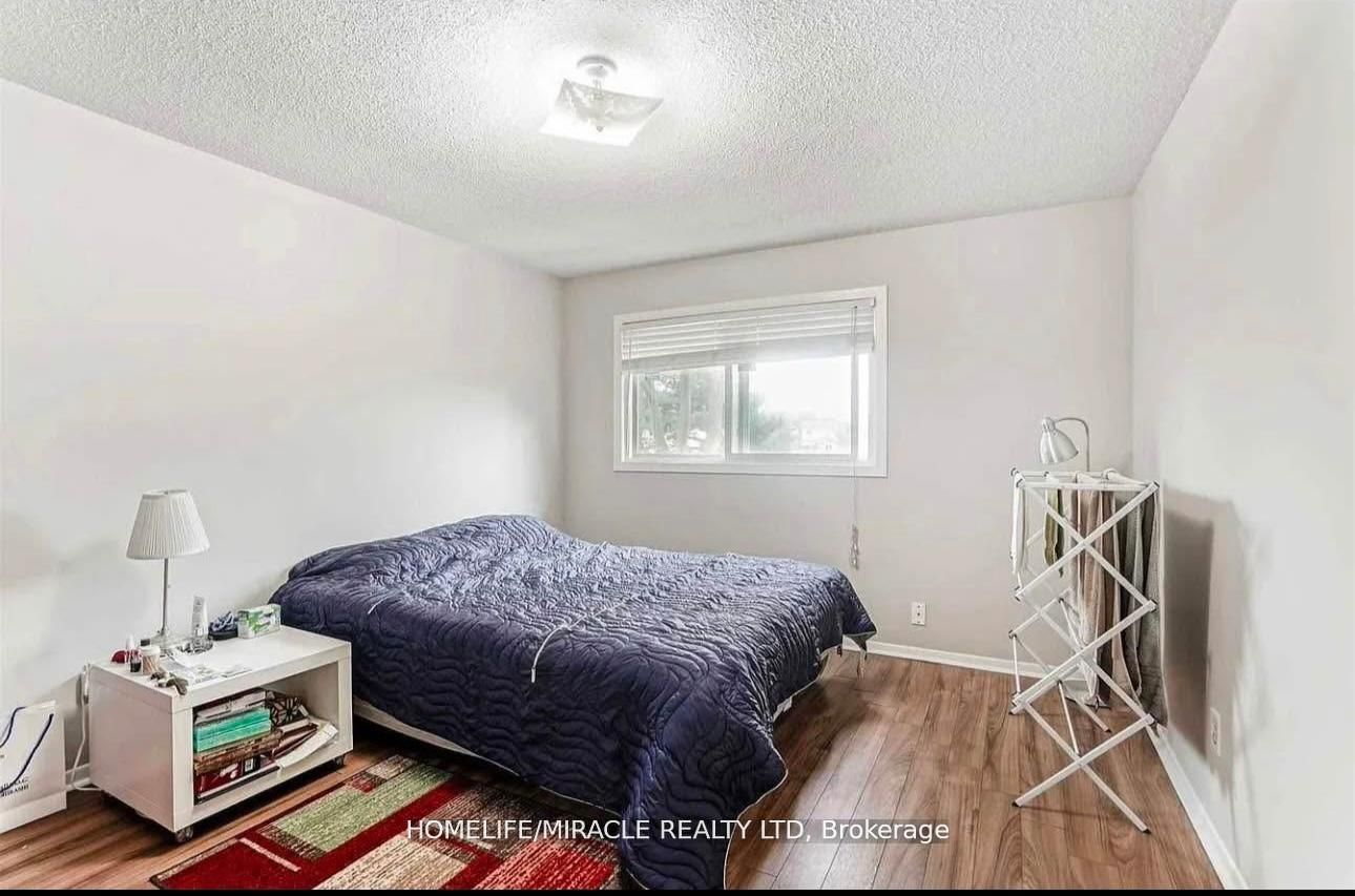 6900 Estoril Road, #Main Floor