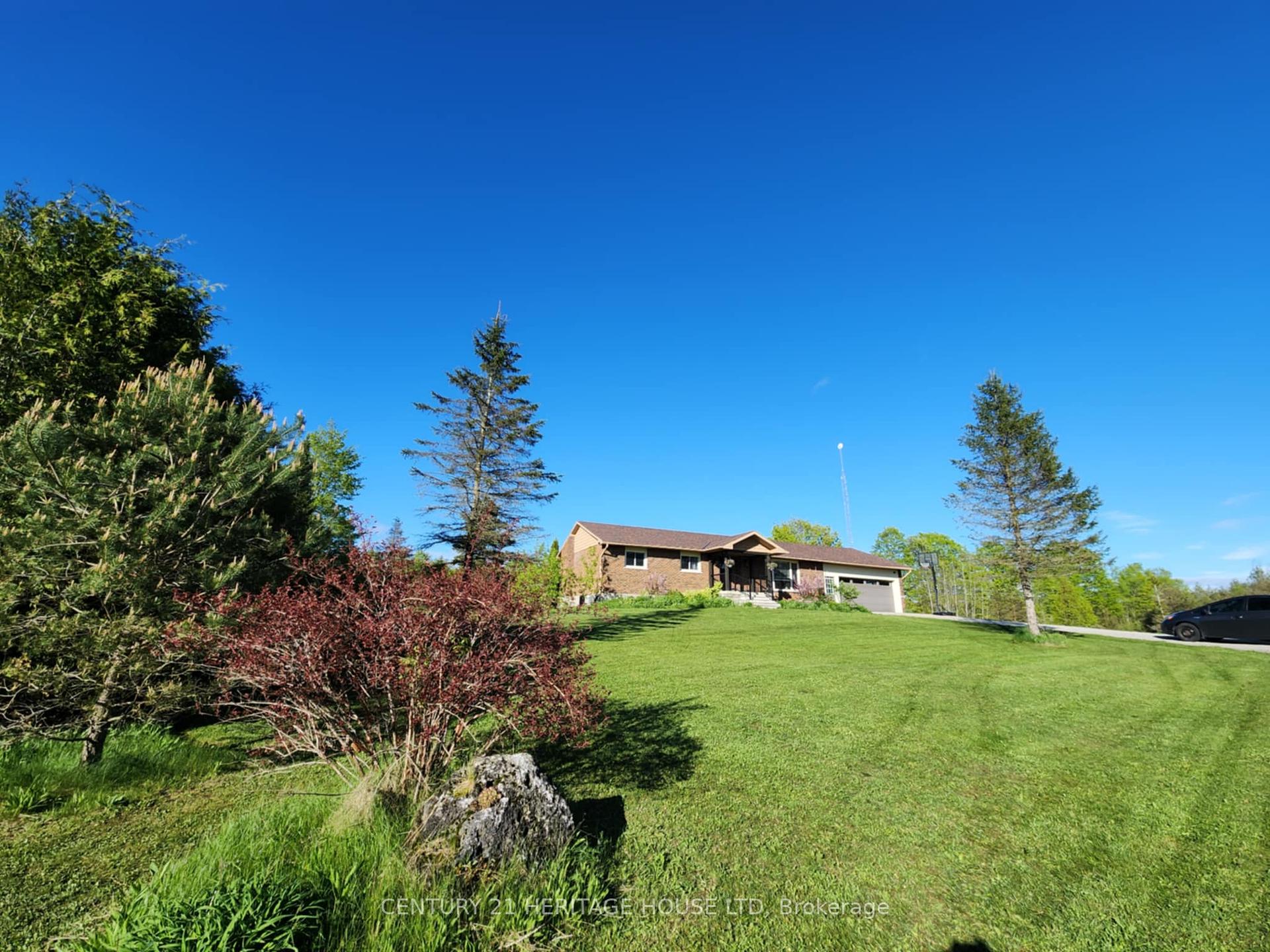 580330 Sideroad 60 ; MLS ID: X12161103