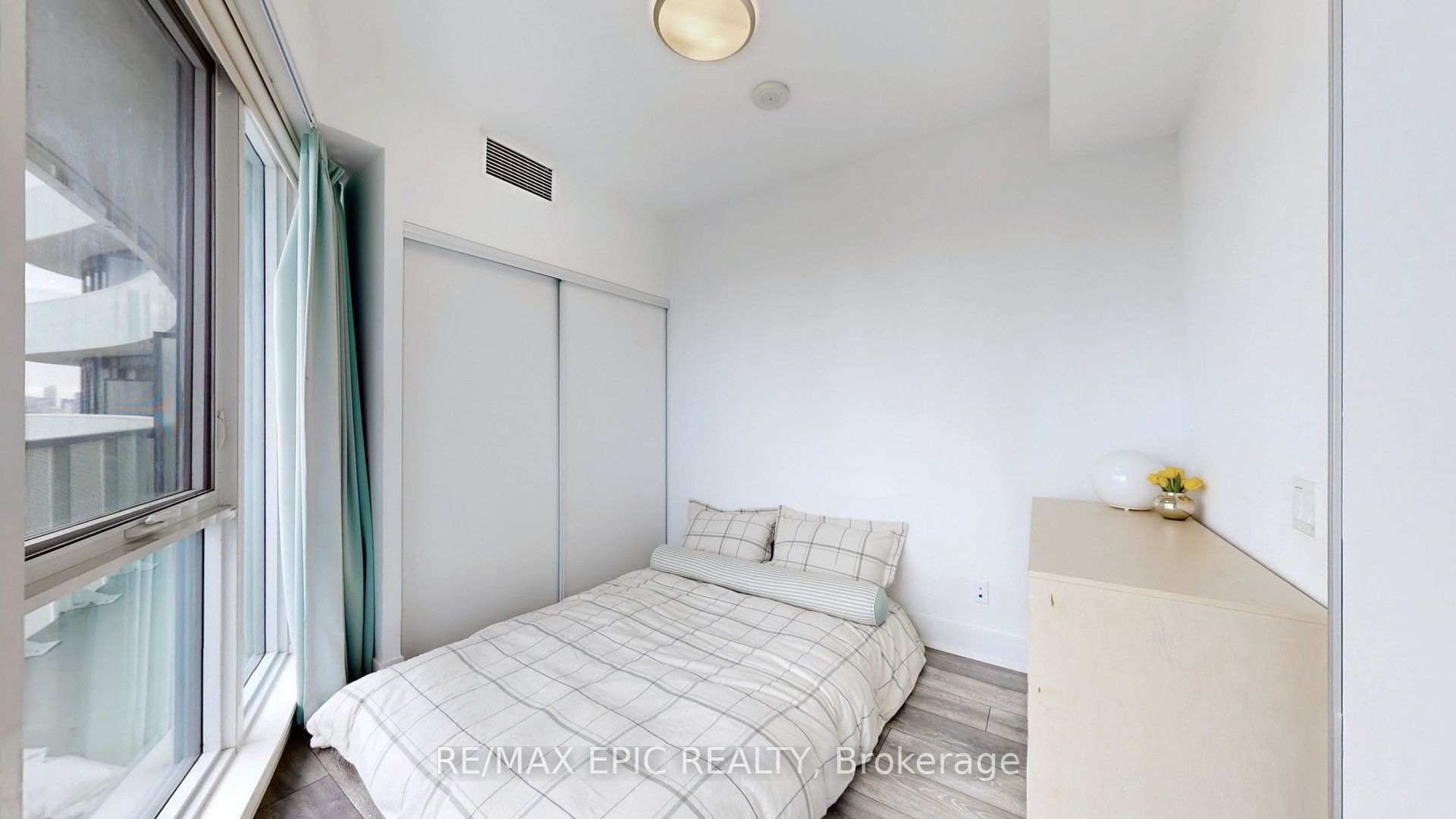 #3802 - 403 Church Street, Toronto, ON M4Y 0C9