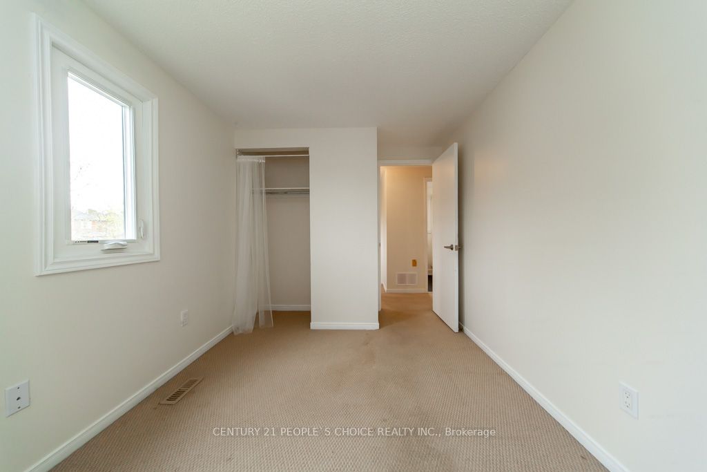 35 Fernbank Place