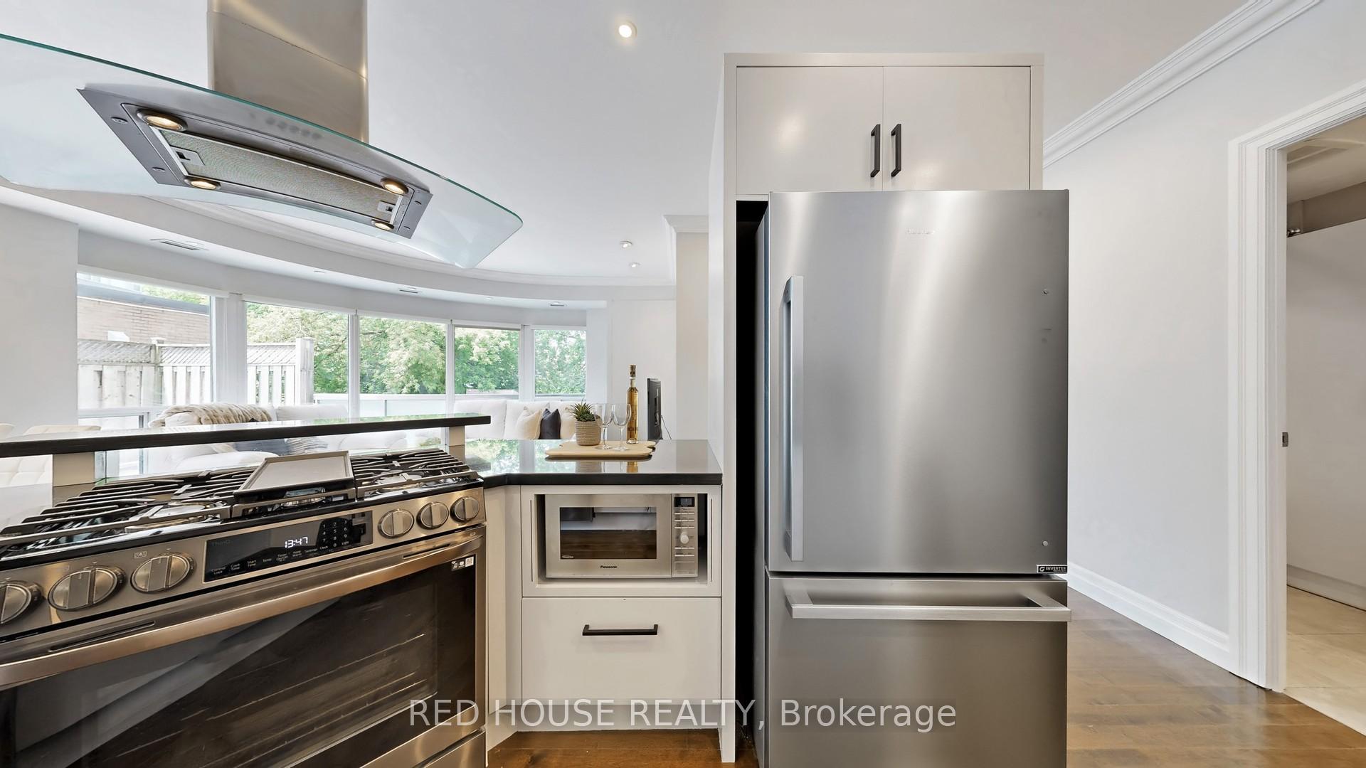 2 Bedrooms Condo at 890 Sheppard, Toronto For sale