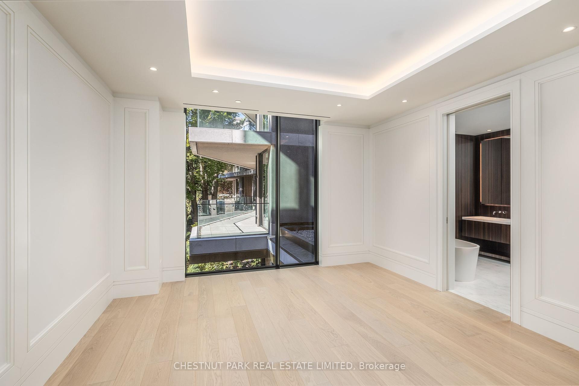 2 Bedrooms Condo at 7 Dale, Toronto For sale