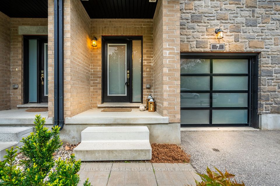 #7 - 10 Vaughan Street, Guelph, ON N1L 1C9