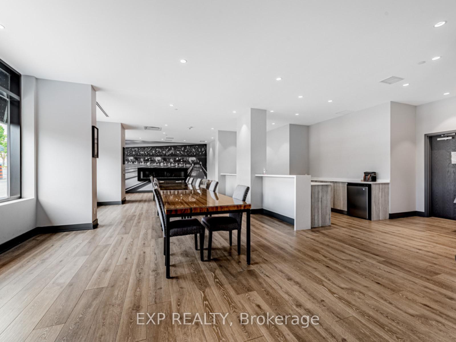 2 Bedrooms Condo at 1401 O’Connor, Toronto For sale
