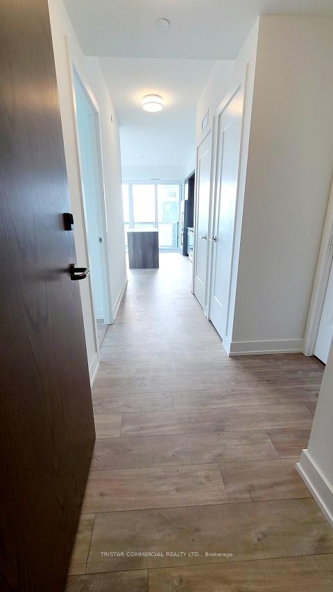 2 Bedrooms Condo at 30 Inn on the Park,  Toronto For sale