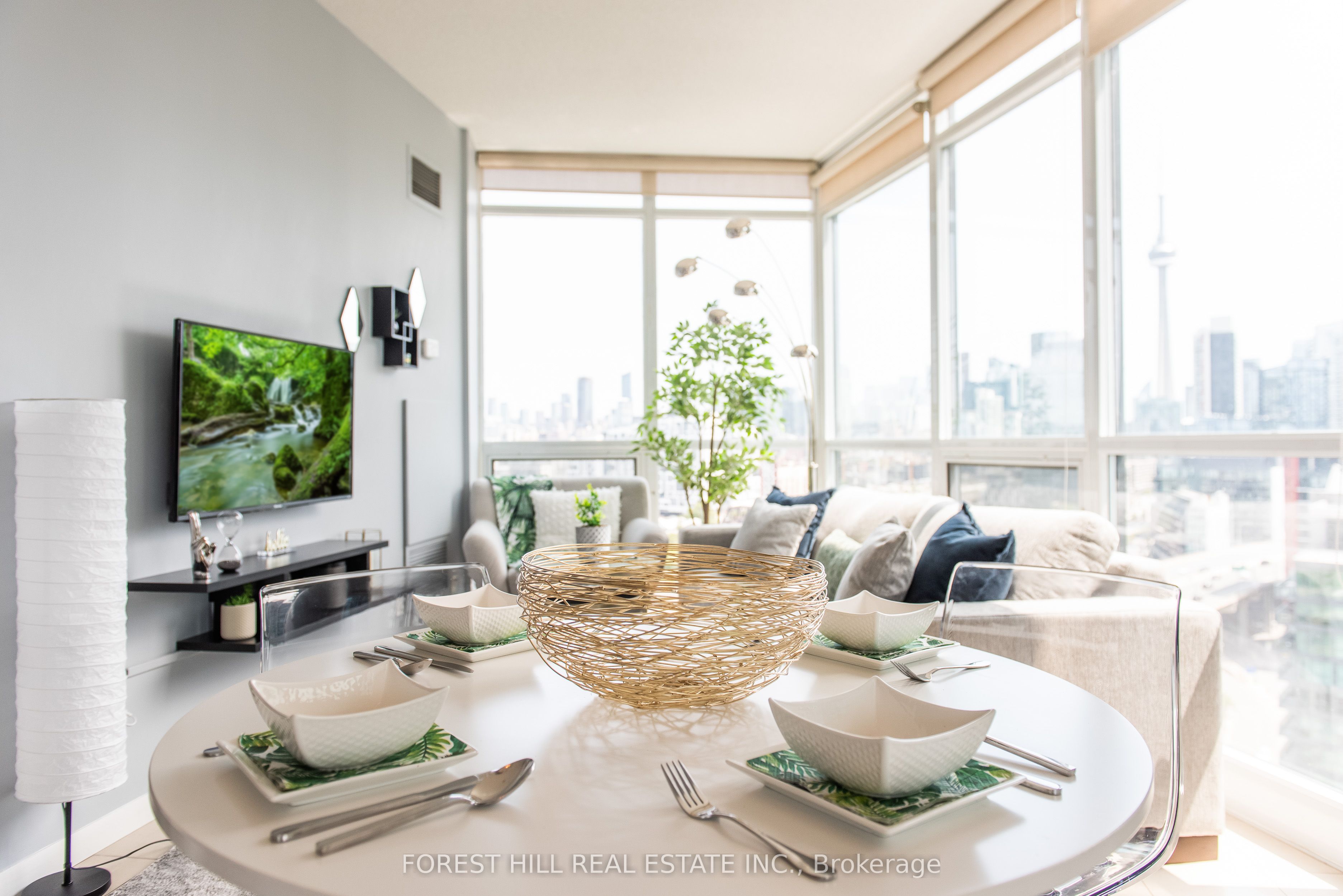 231 Fort York Boulevard, #2111