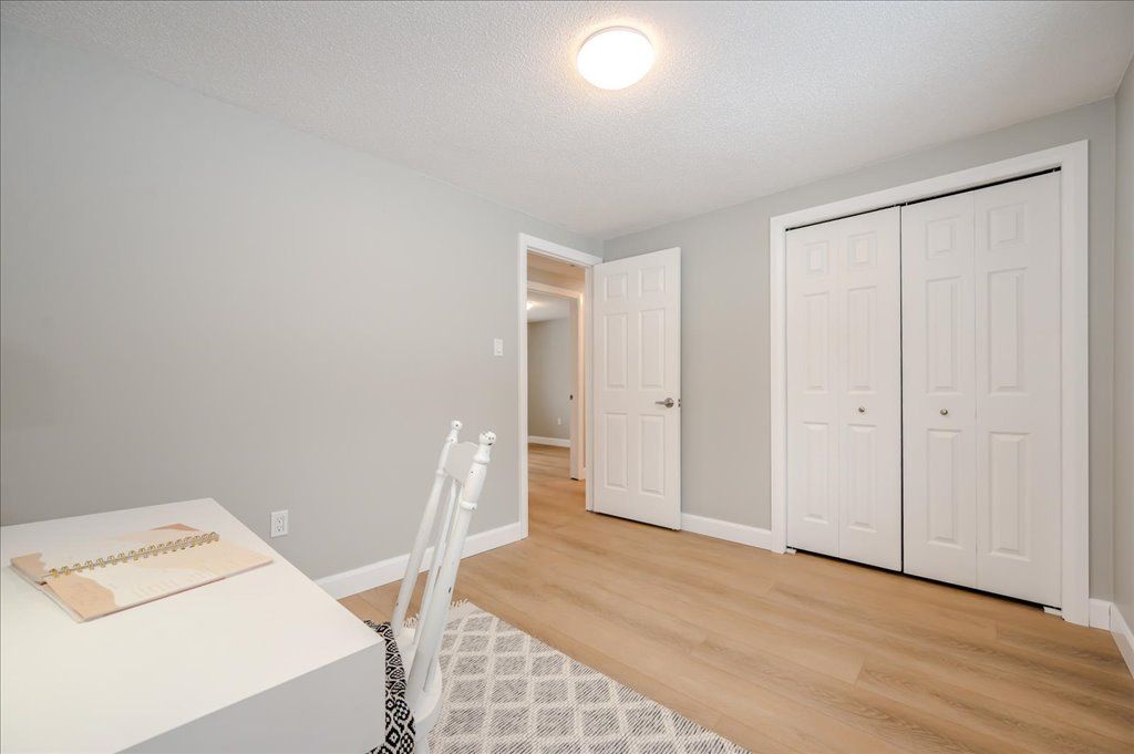 130 Freshmeadow Way
