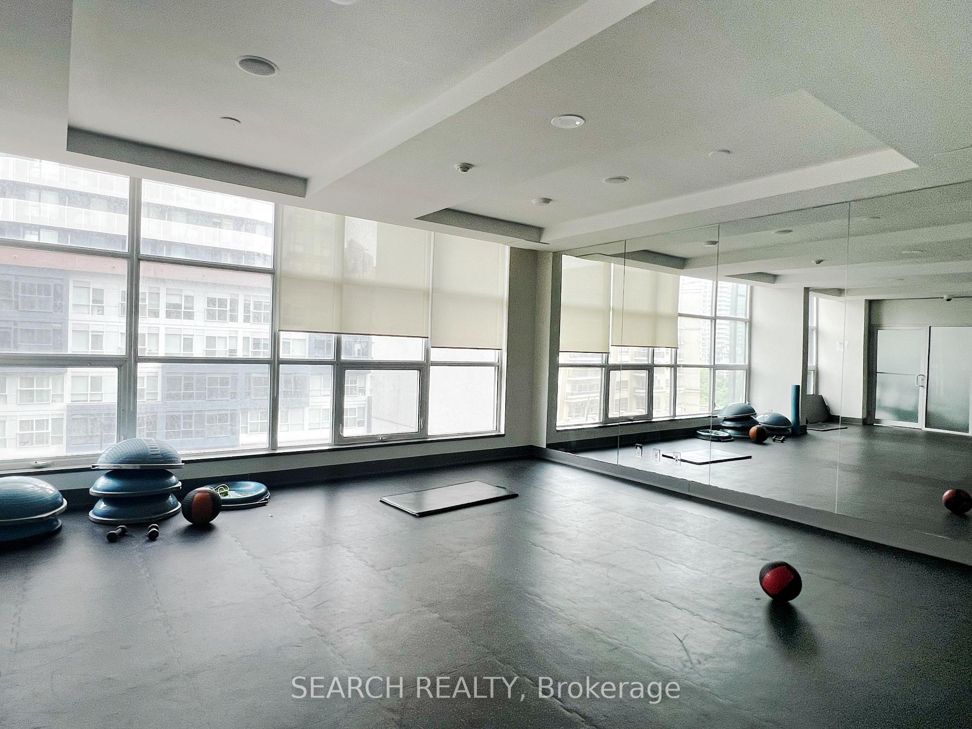 2 Bedrooms Condo at 4099 Brickstone, Mississauga For sale