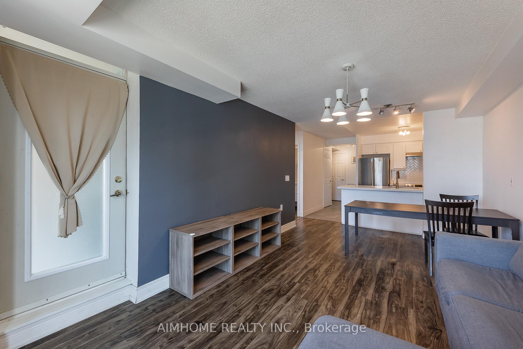 2 Bedrooms Condo at 20 Olive, Toronto For sale
