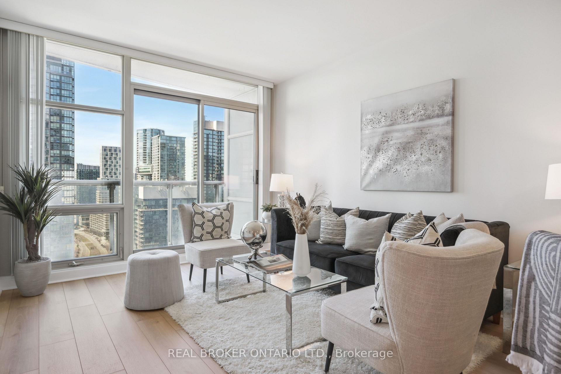 2 Bedrooms Condo at 10 Navy Wharf, Toronto For sale