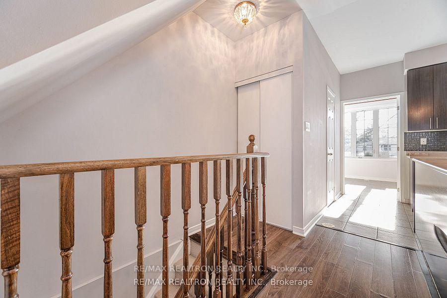 3 Bedrooms Condo at 4711 Kingston,  Toronto For sale