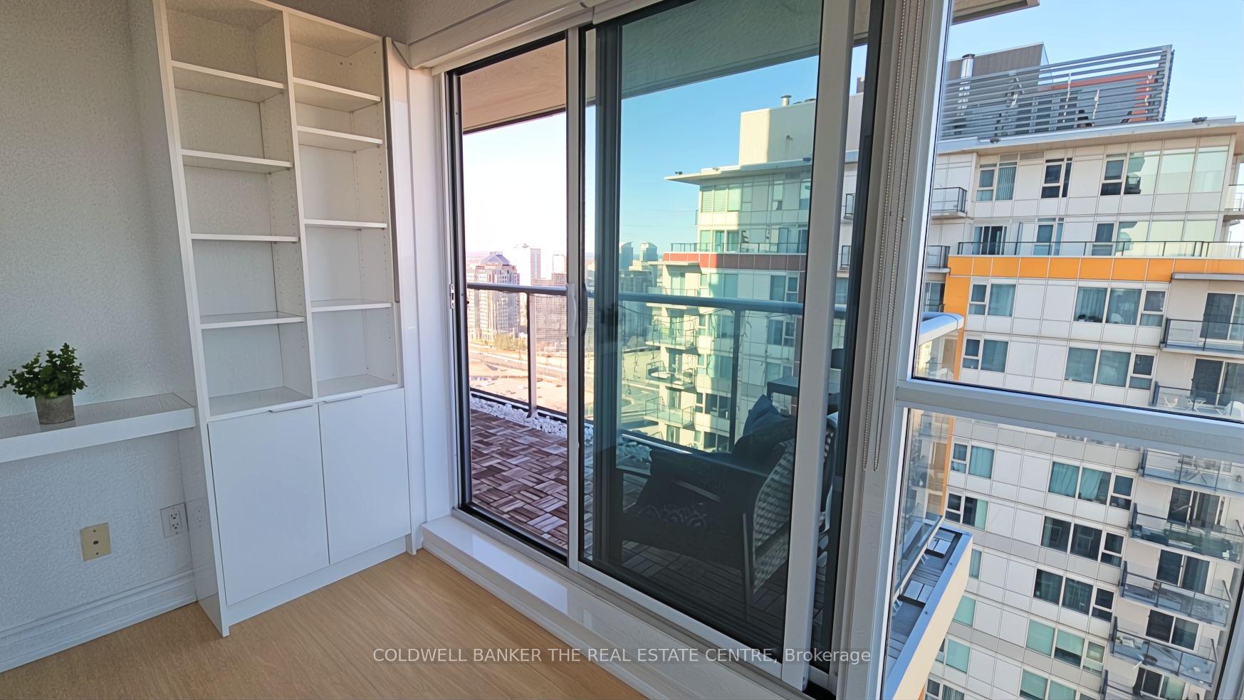 3 Bedrooms Condo at 50 Town Centre, Toronto For sale