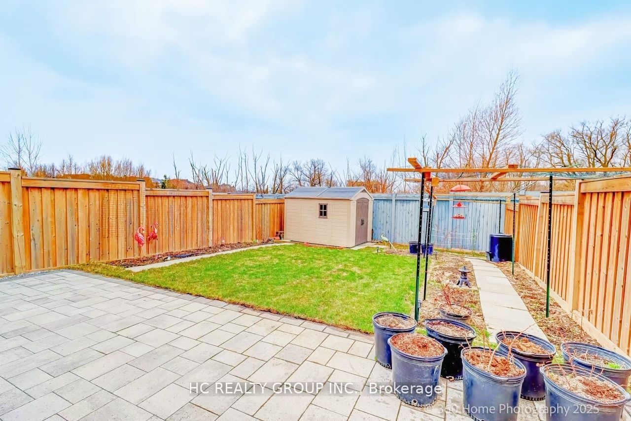 24 Decast Crescent, Markham, ON L6B 1N6
