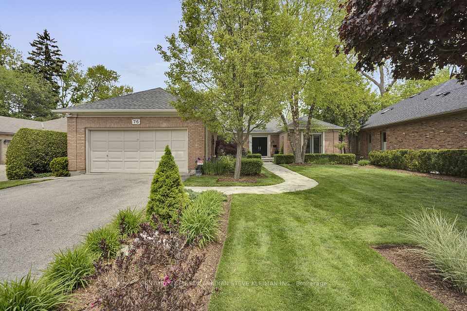 76 Tallwood