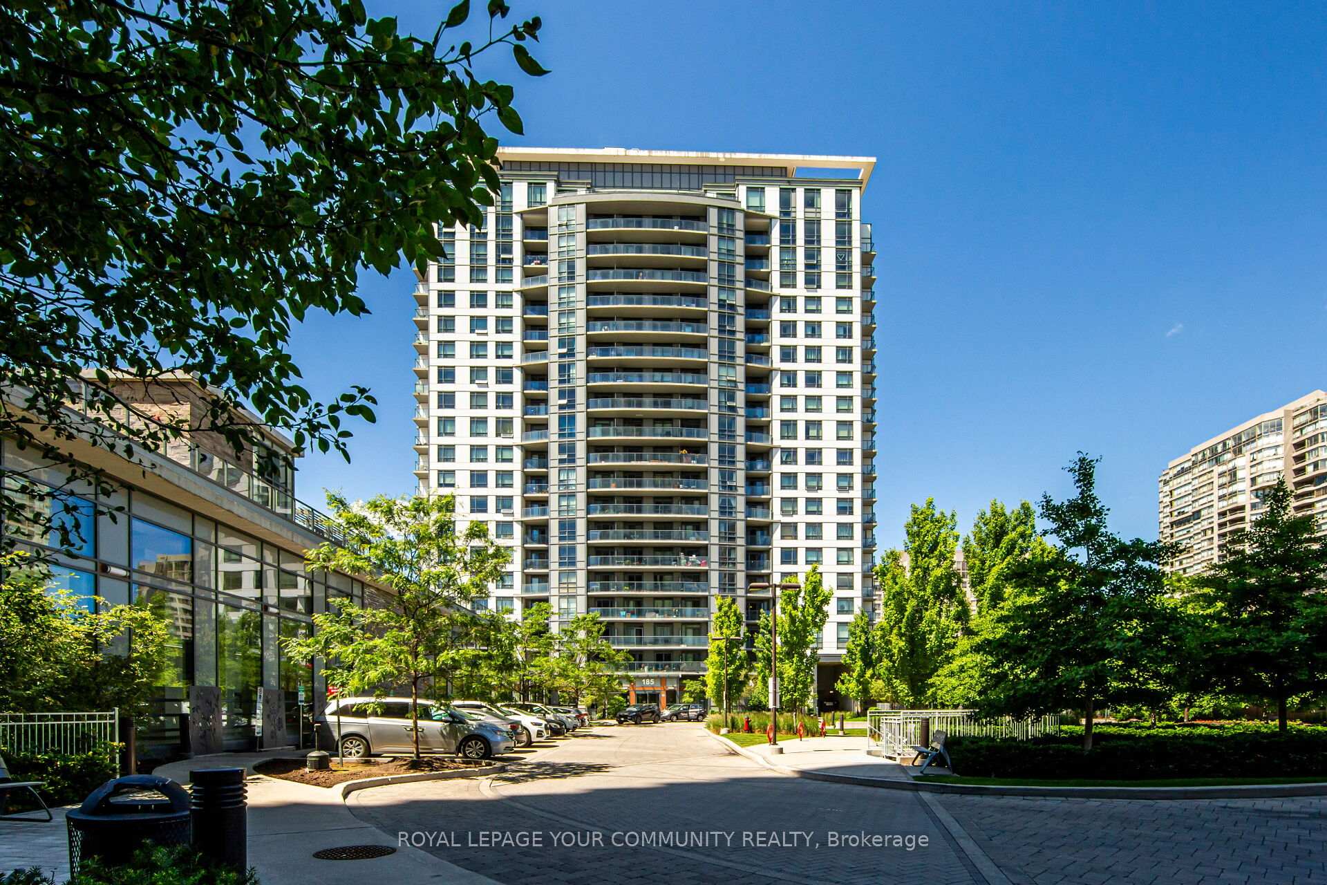 2 Bedrooms Condo at 185 Bonis, Toronto For sale