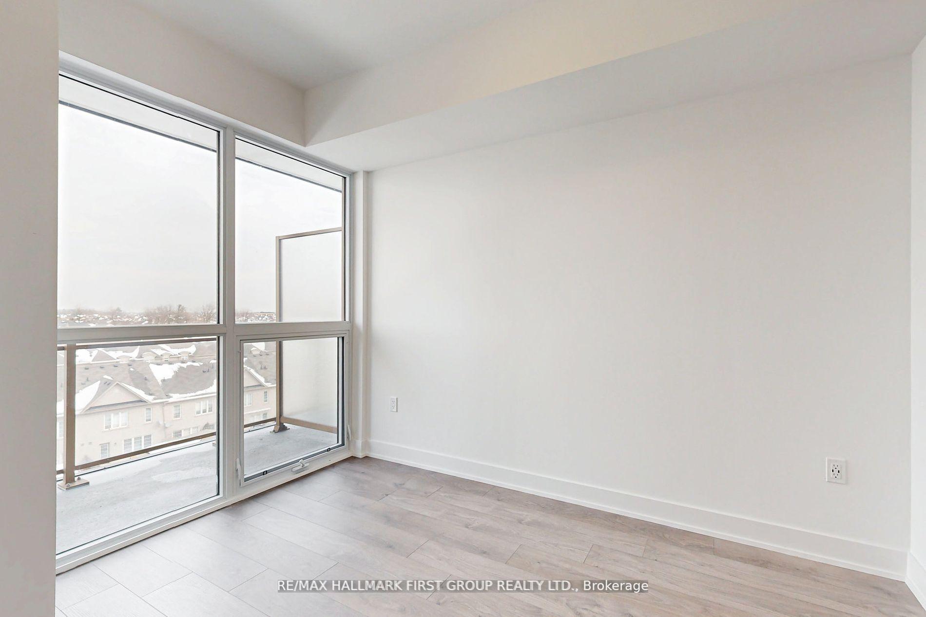 2 Bedrooms Condo at 2343 Khalsa, Oakville For sale