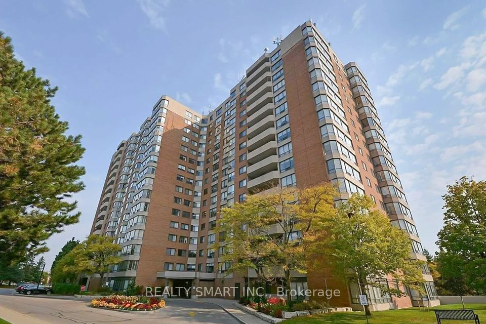 7601 Bathurst