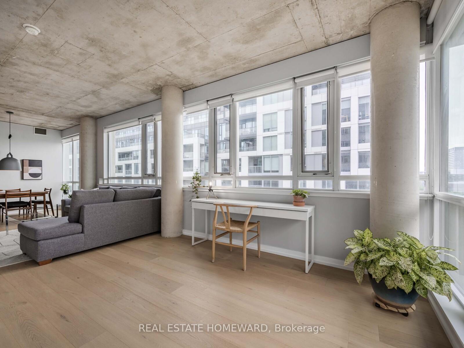 2 Bedrooms Condo at 38 Niagara, Toronto For sale
