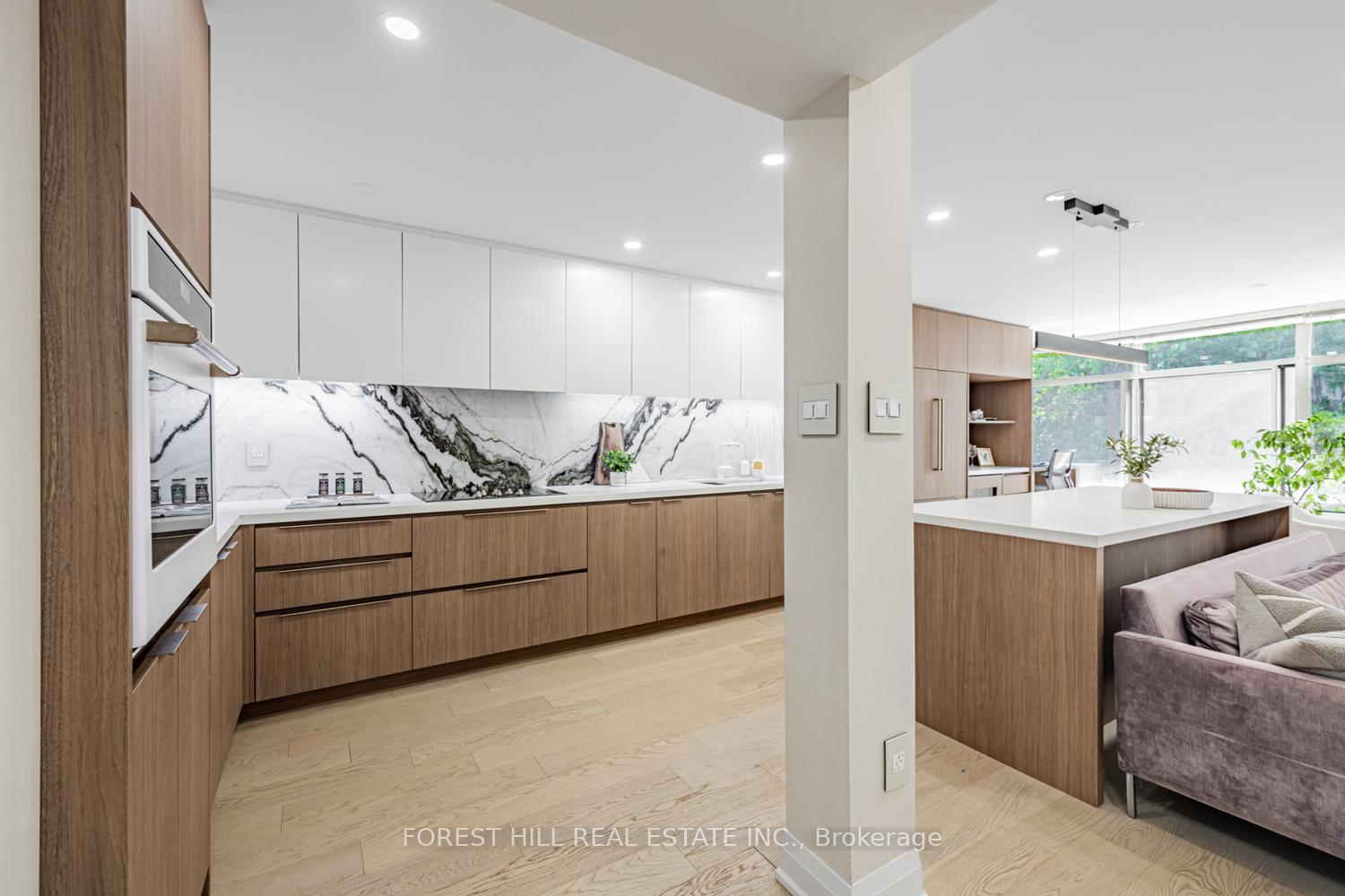 3 Bedrooms Condo at 900 Yonge, Toronto For sale