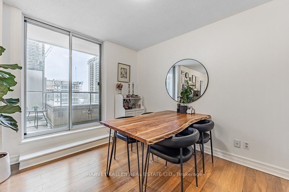 5 Rosehill Avenue 910