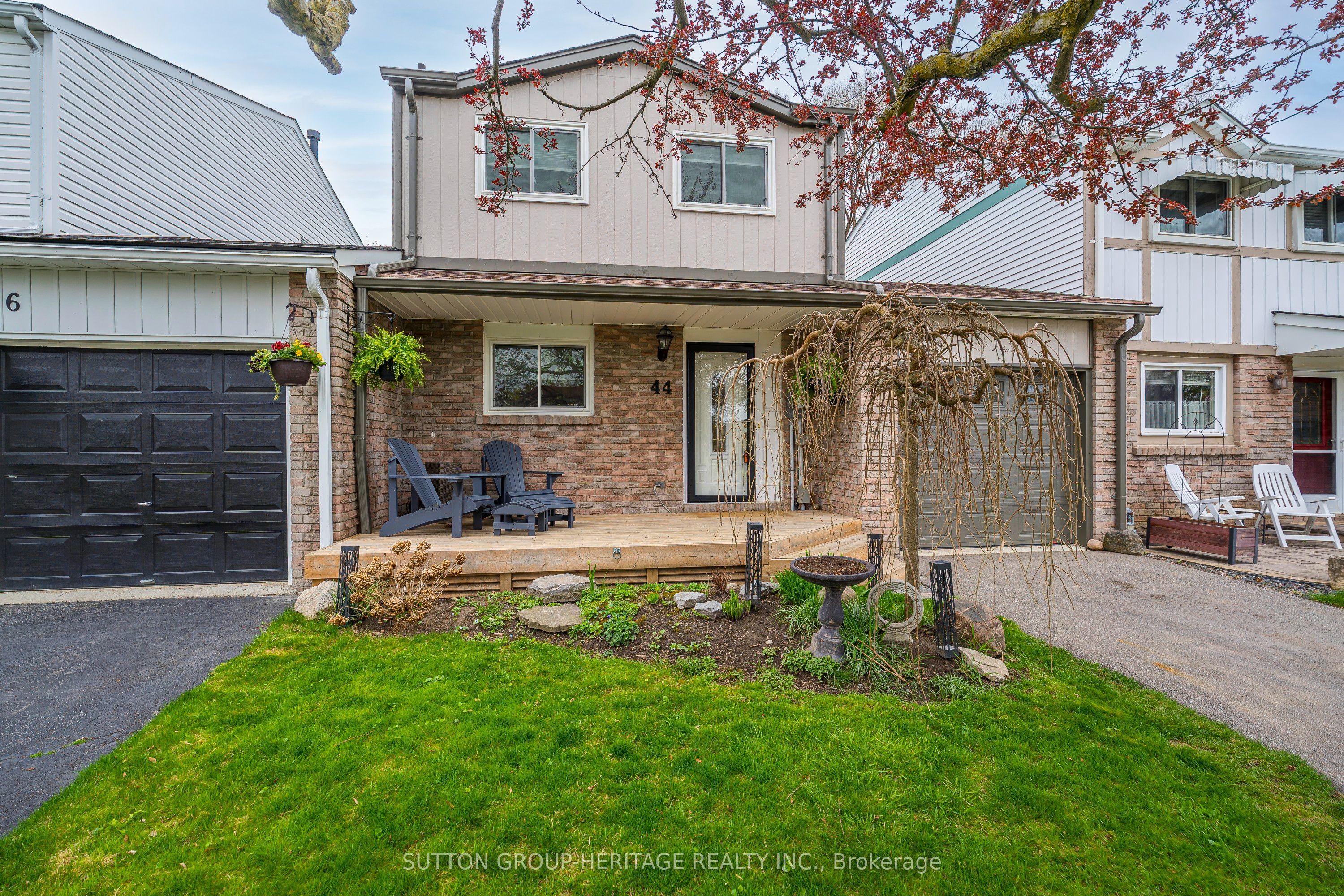 44 Banner Crescent, Ajax, ON L1S 3S9