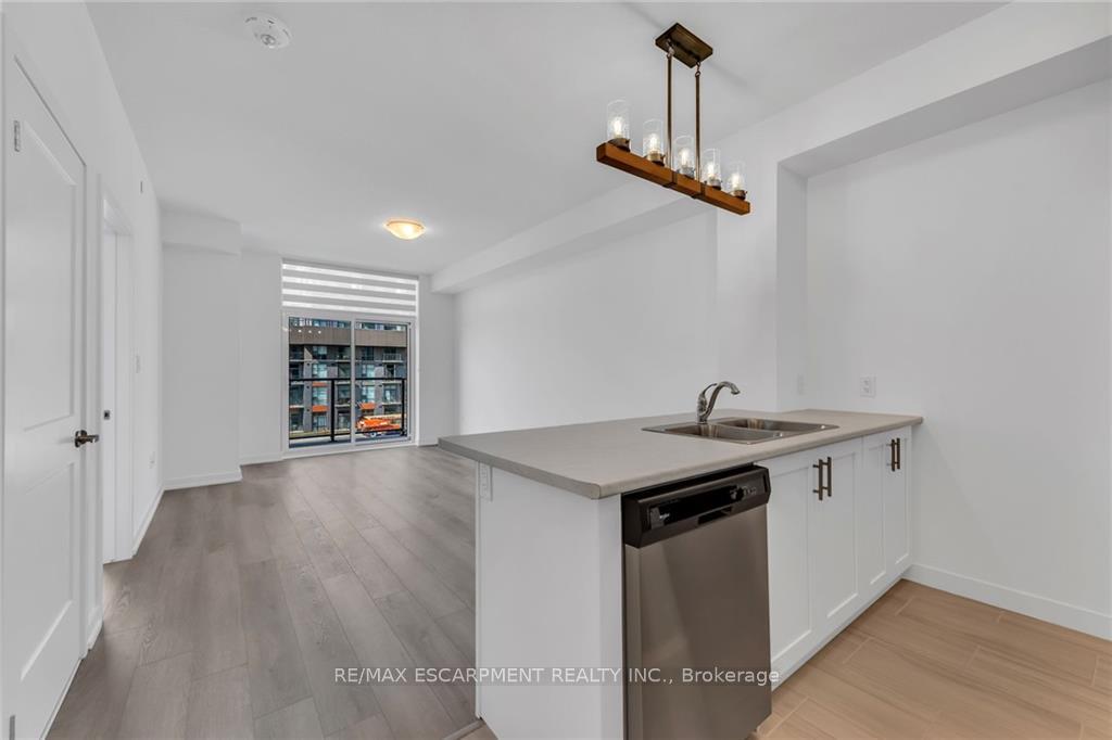 1 Bedroom Condo at 460 Dundas,  Hamilton For sale