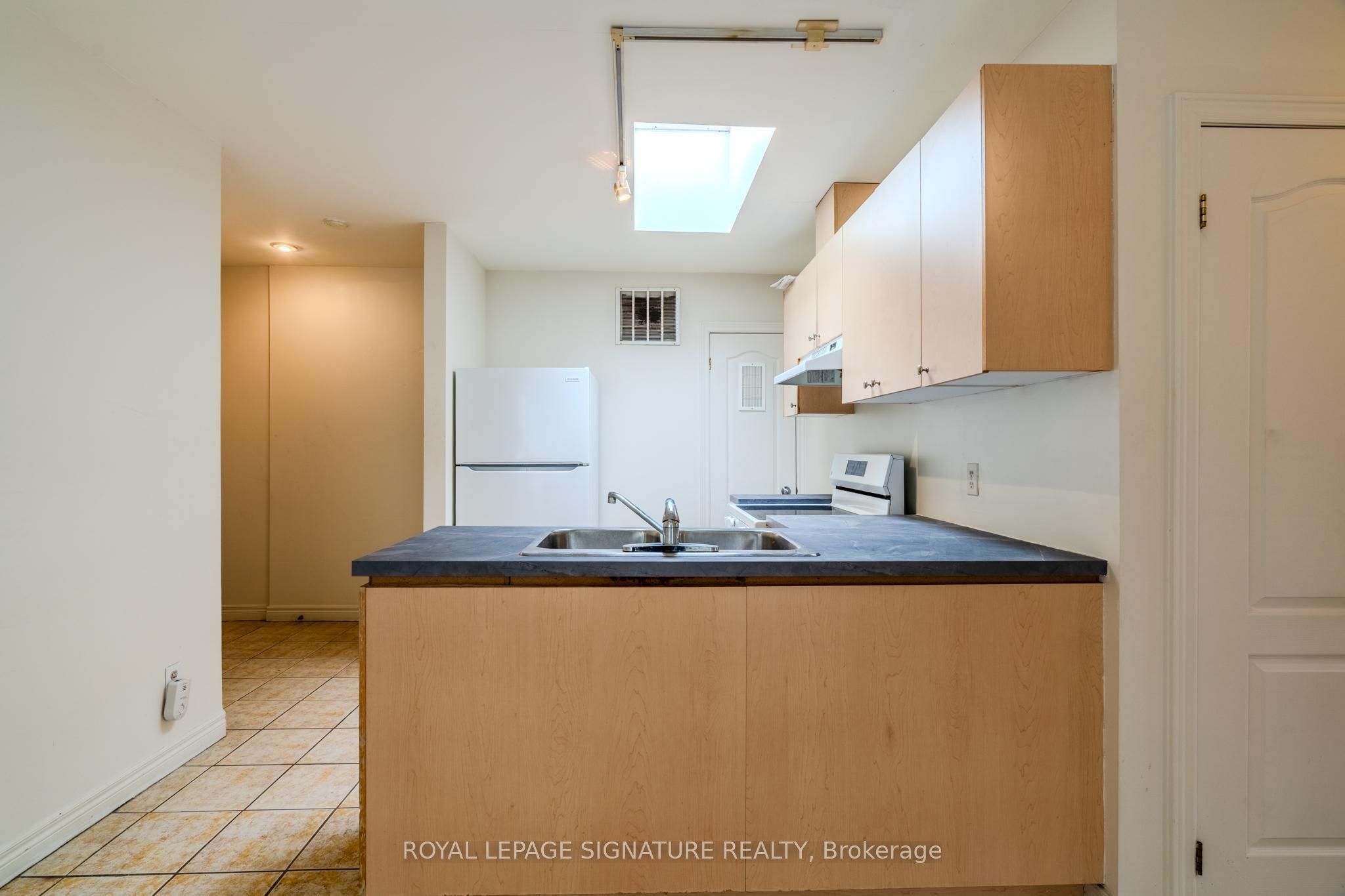 401 Donlands Avenue, #3