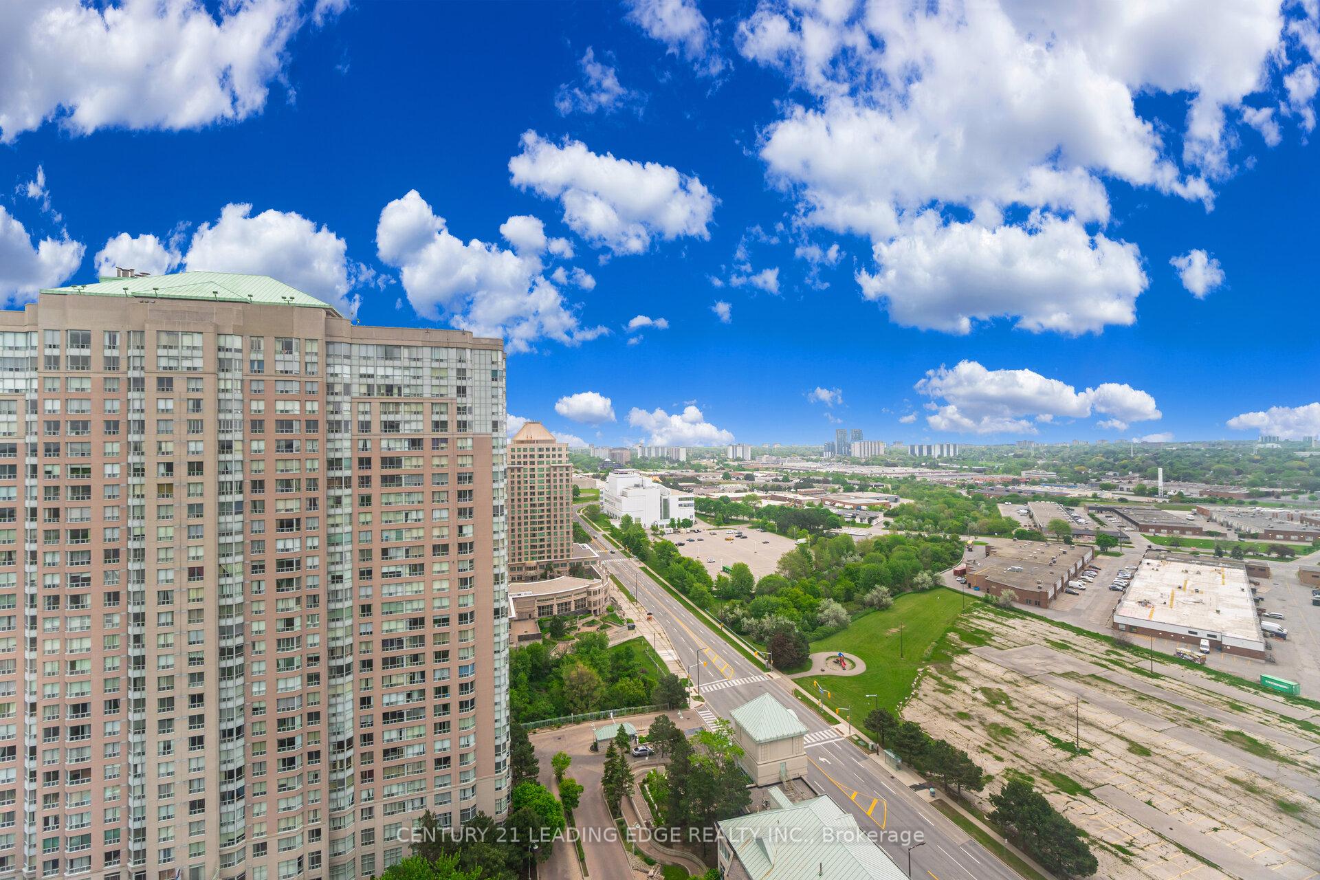3 Bedrooms Condo at 68 Corporate, Toronto For sale