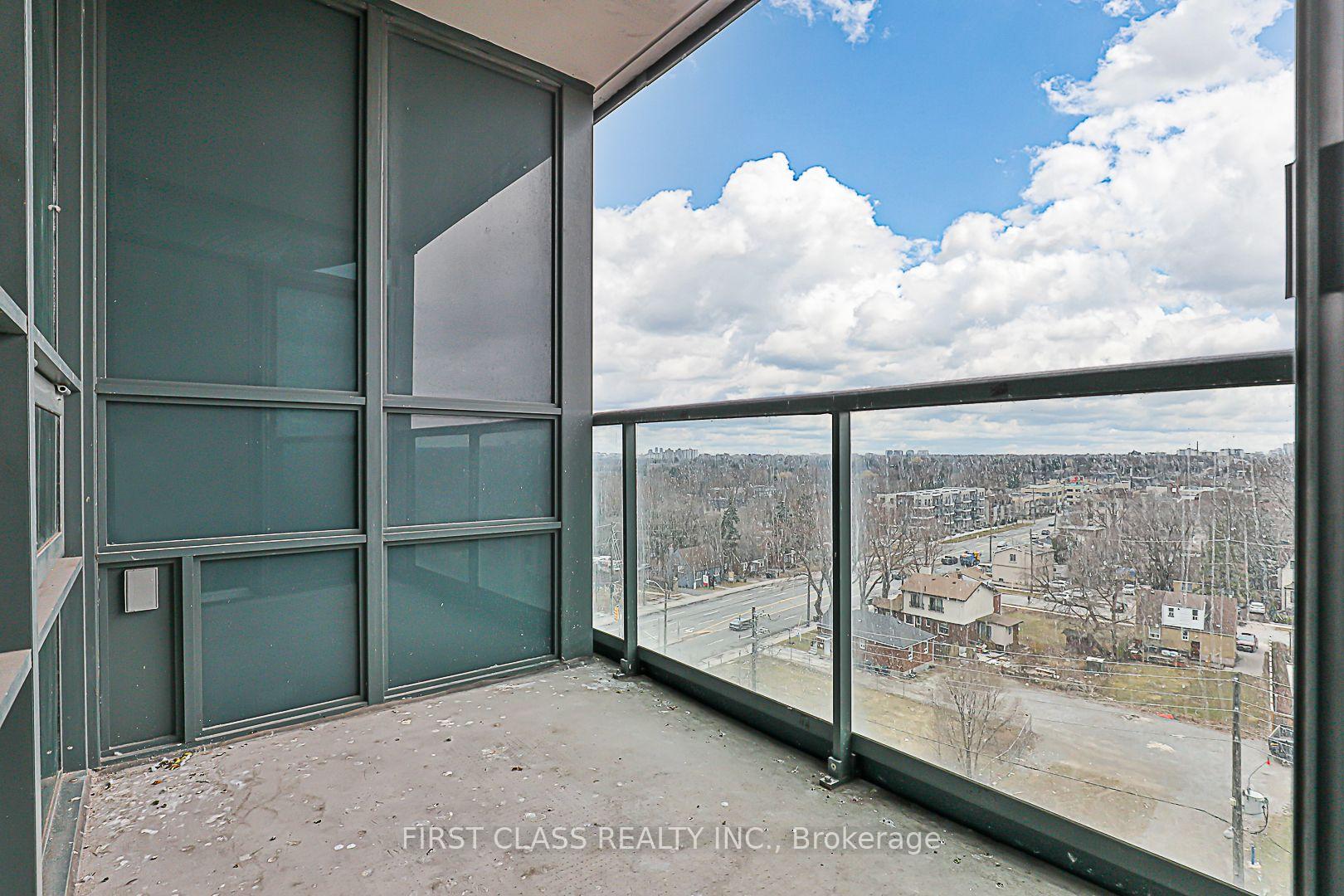 2 Bedrooms Condo at 15 Greenview,  Toronto For sale