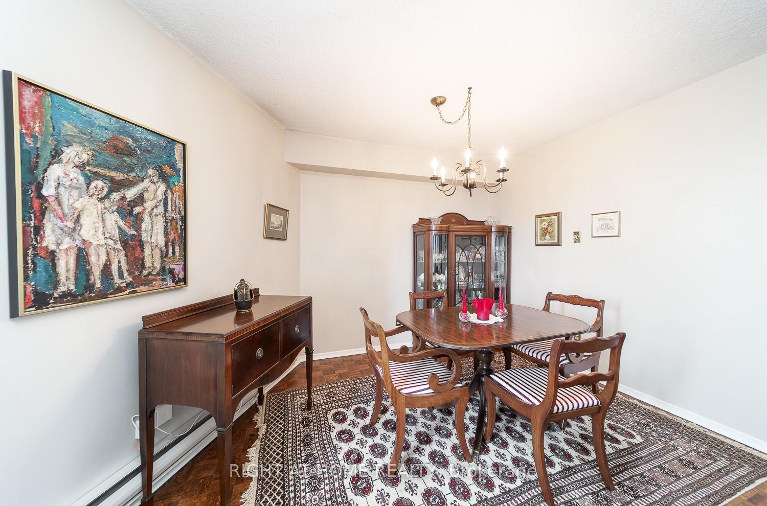 2 Bedrooms Condo at 296 Mill, Toronto For sale