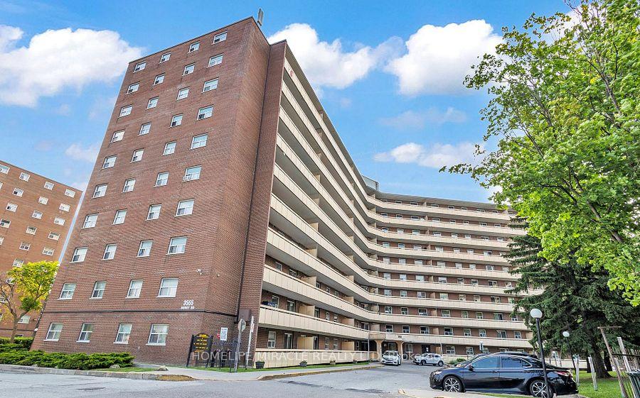 2 Bedrooms Condo at 3555 Derry, Mississauga For sale
