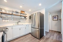129 Victoria Road N 8