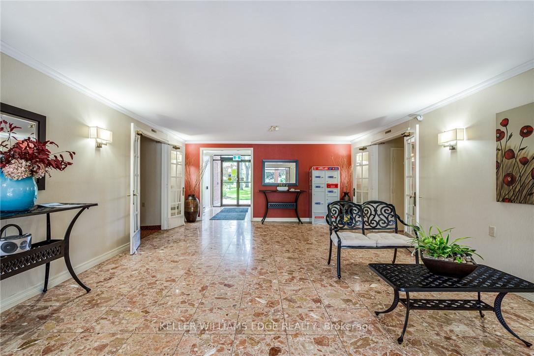 2 Bedrooms Condo at 150 Wilson,  Hamilton For sale