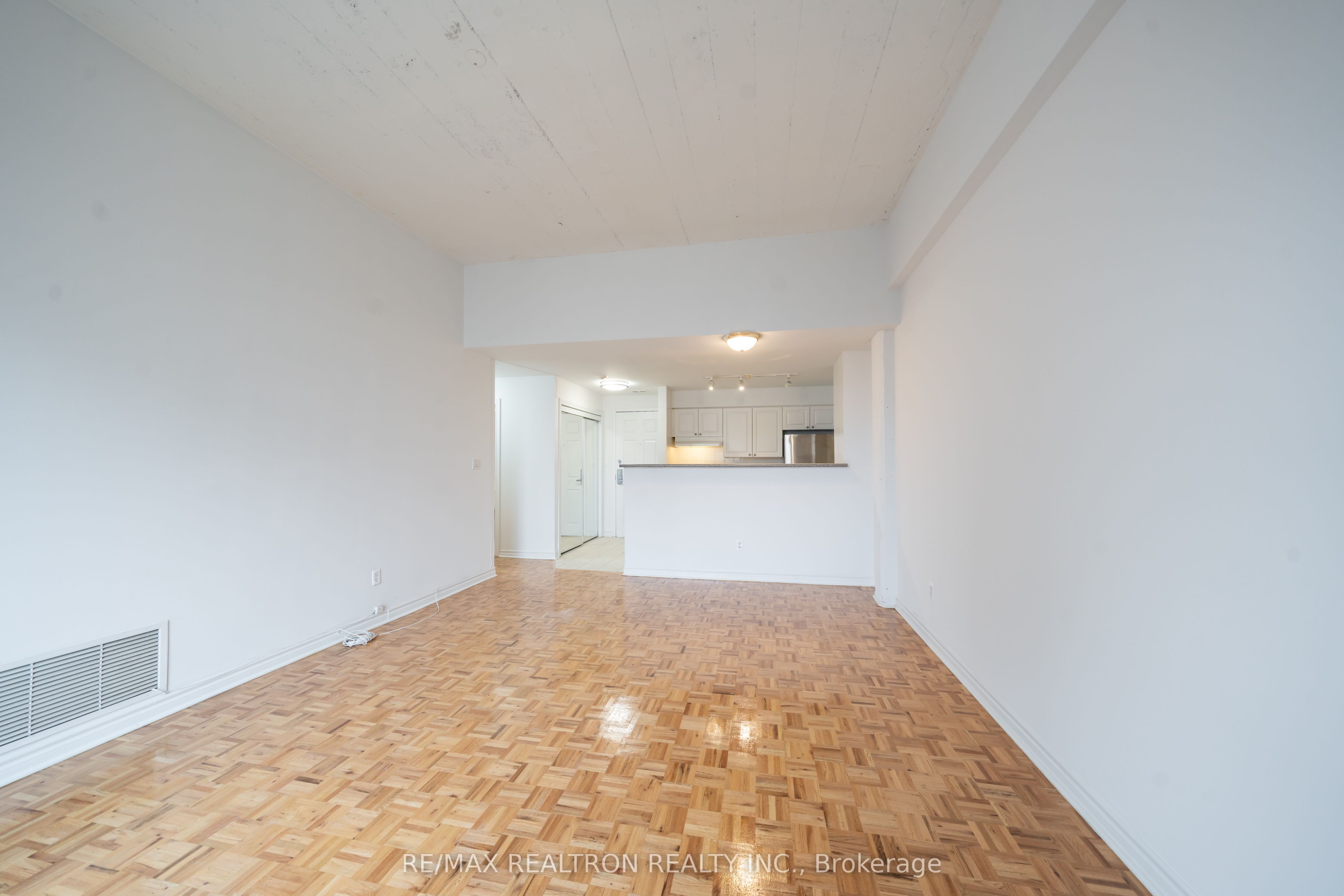 1401 Dupont Street, #414