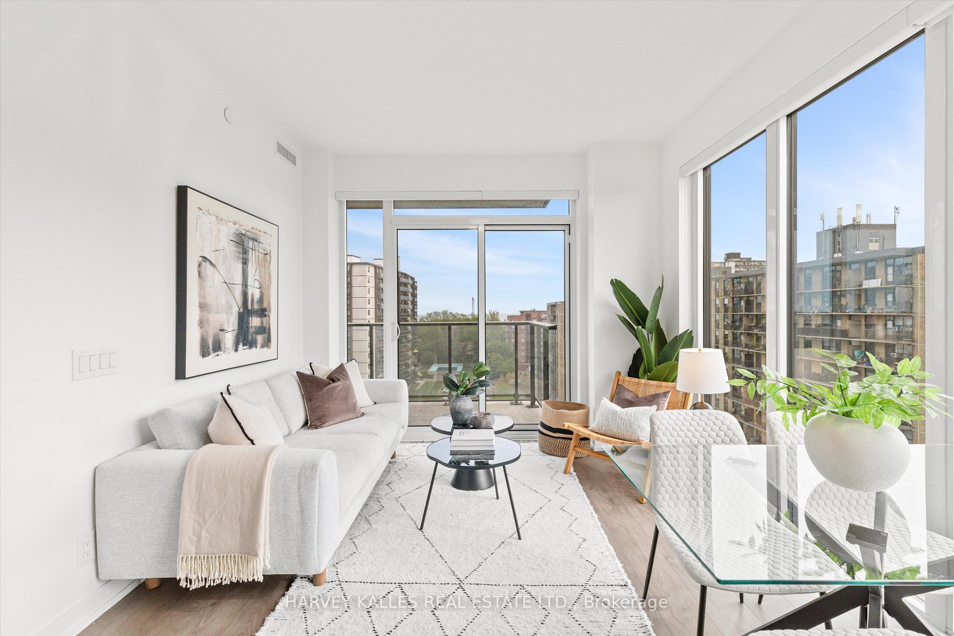 2 Bedrooms Condo at 270 Dufferin, Toronto For sale