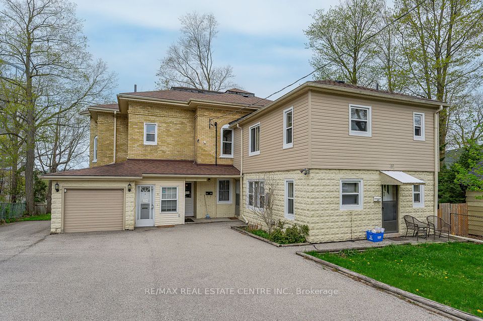 100 Roseview