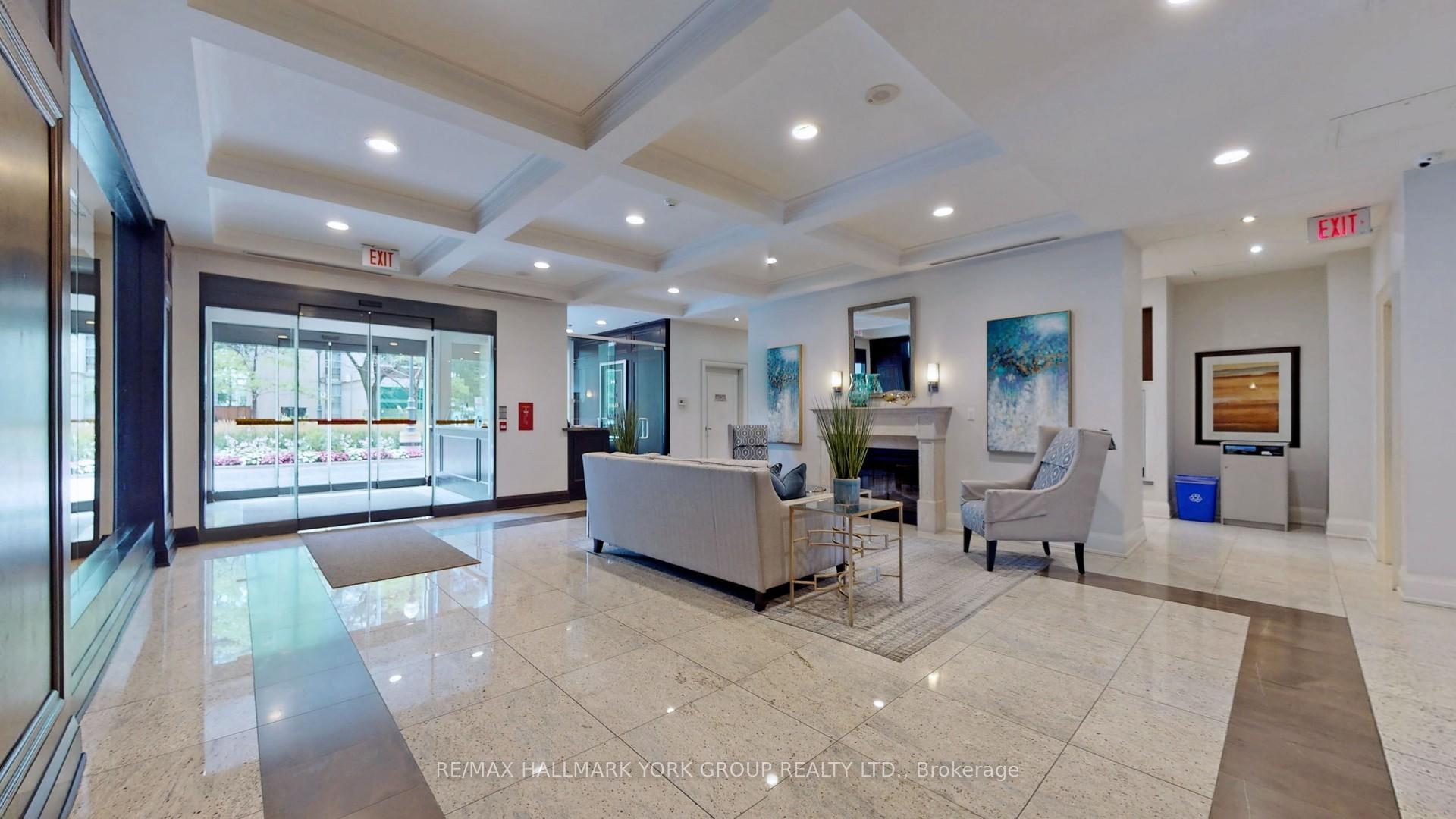 3 Bedrooms Condo at 1135 Royal York,  Toronto For sale