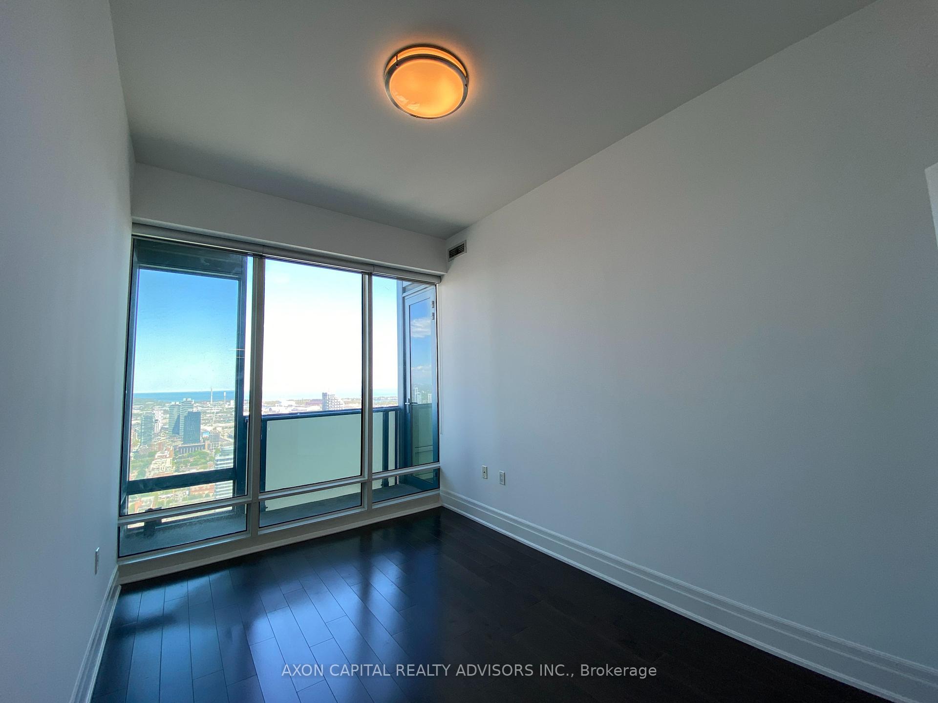 3 Bedrooms Condo at 8 The Esplanade, Toronto For sale
