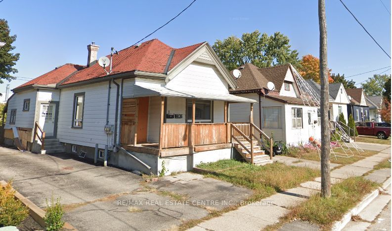 8 Rosewood Avenue London Ontario N5Z 1K9
