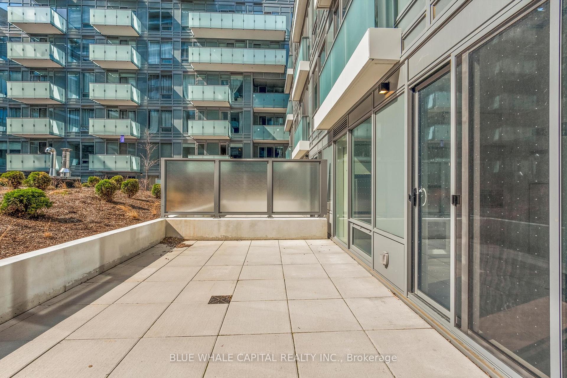 4 Bedrooms Condo at 8 Olympic Garden,  Toronto For sale