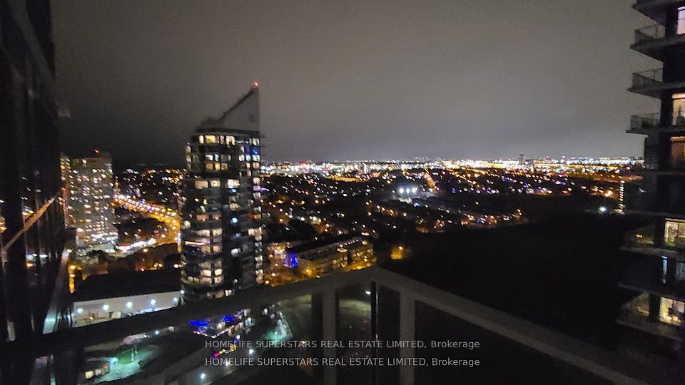 2212 Lake Shore
