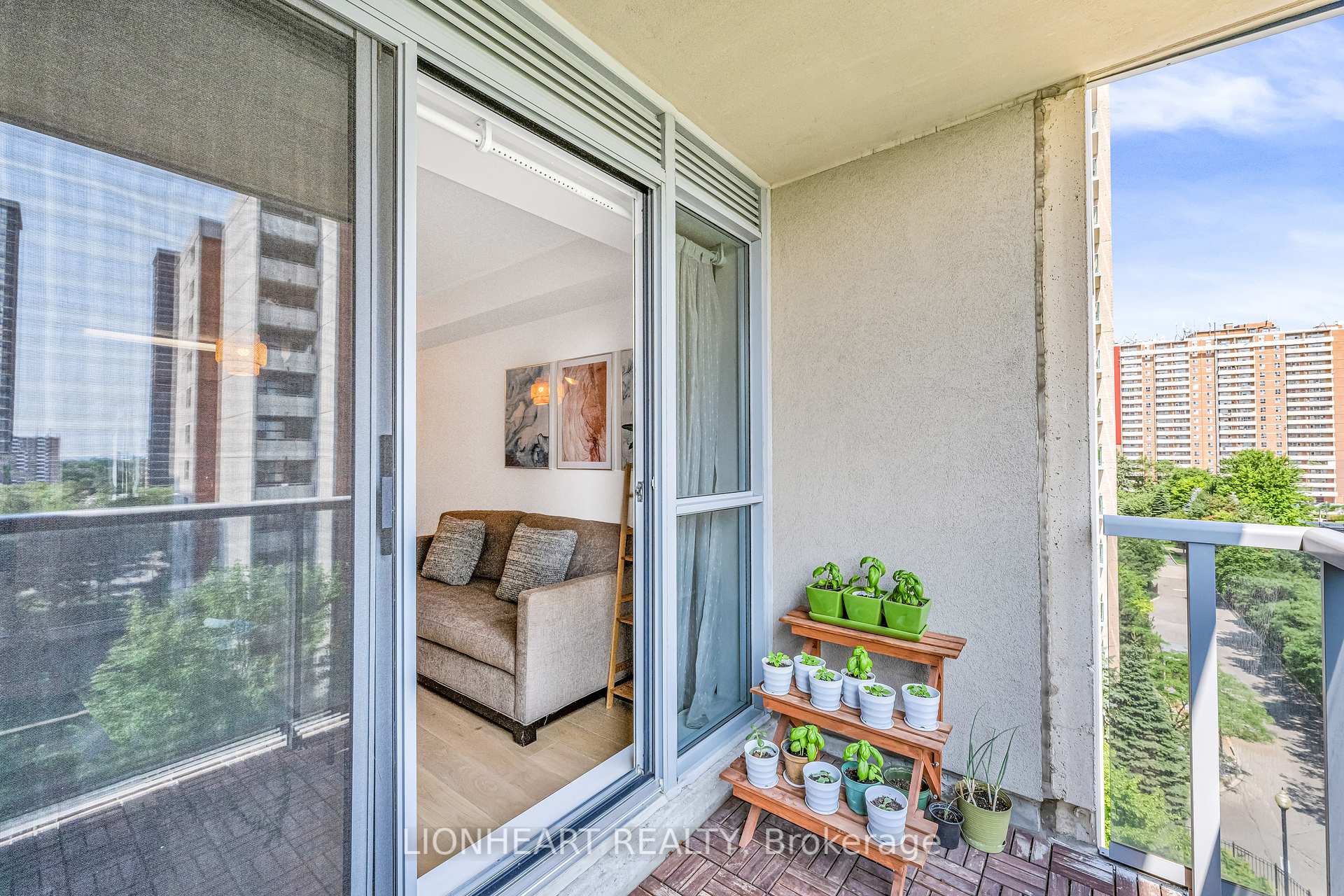 1 Bedroom Condo at 5 Michael Power, Toronto For sale