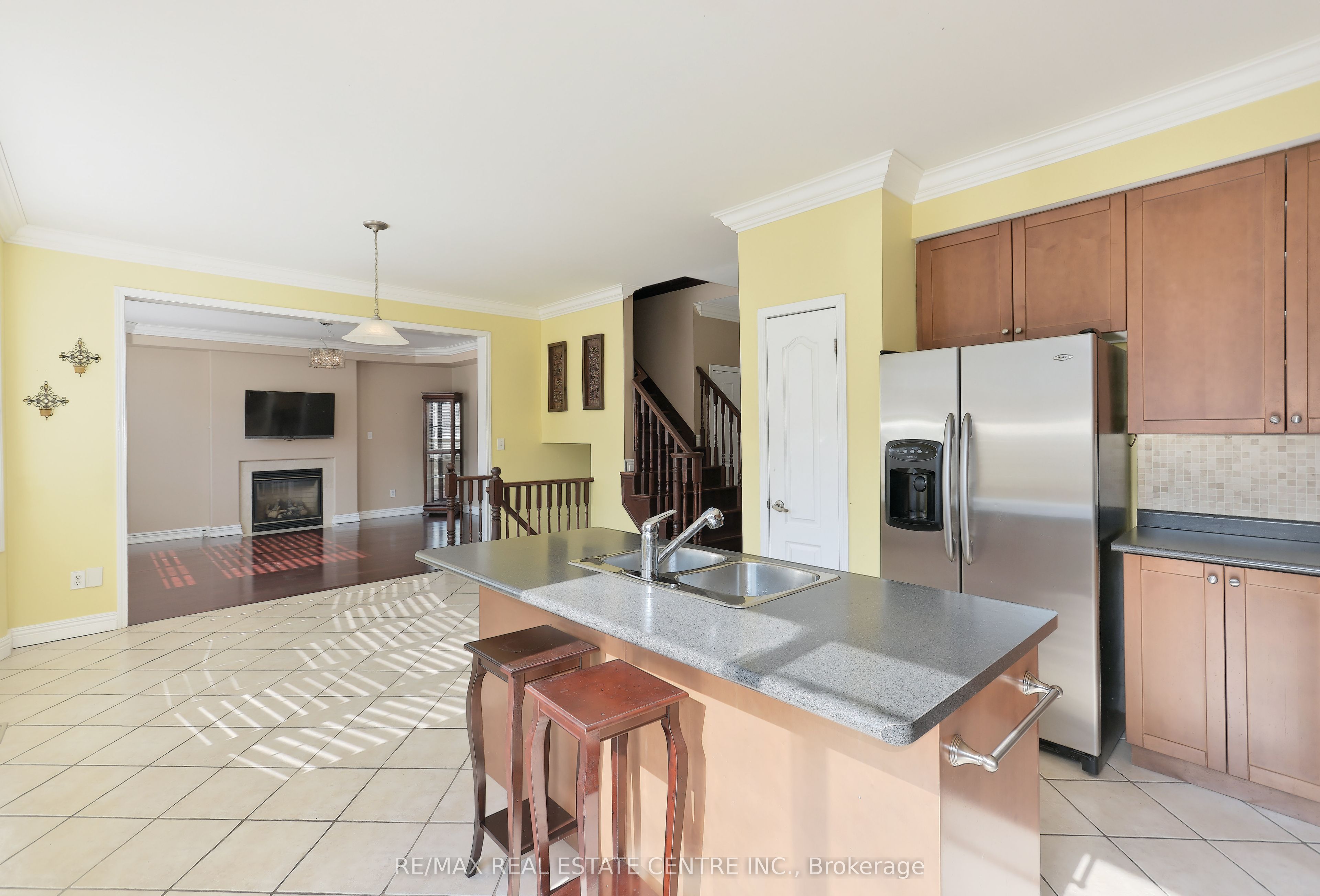 1399 Marshall Crescent