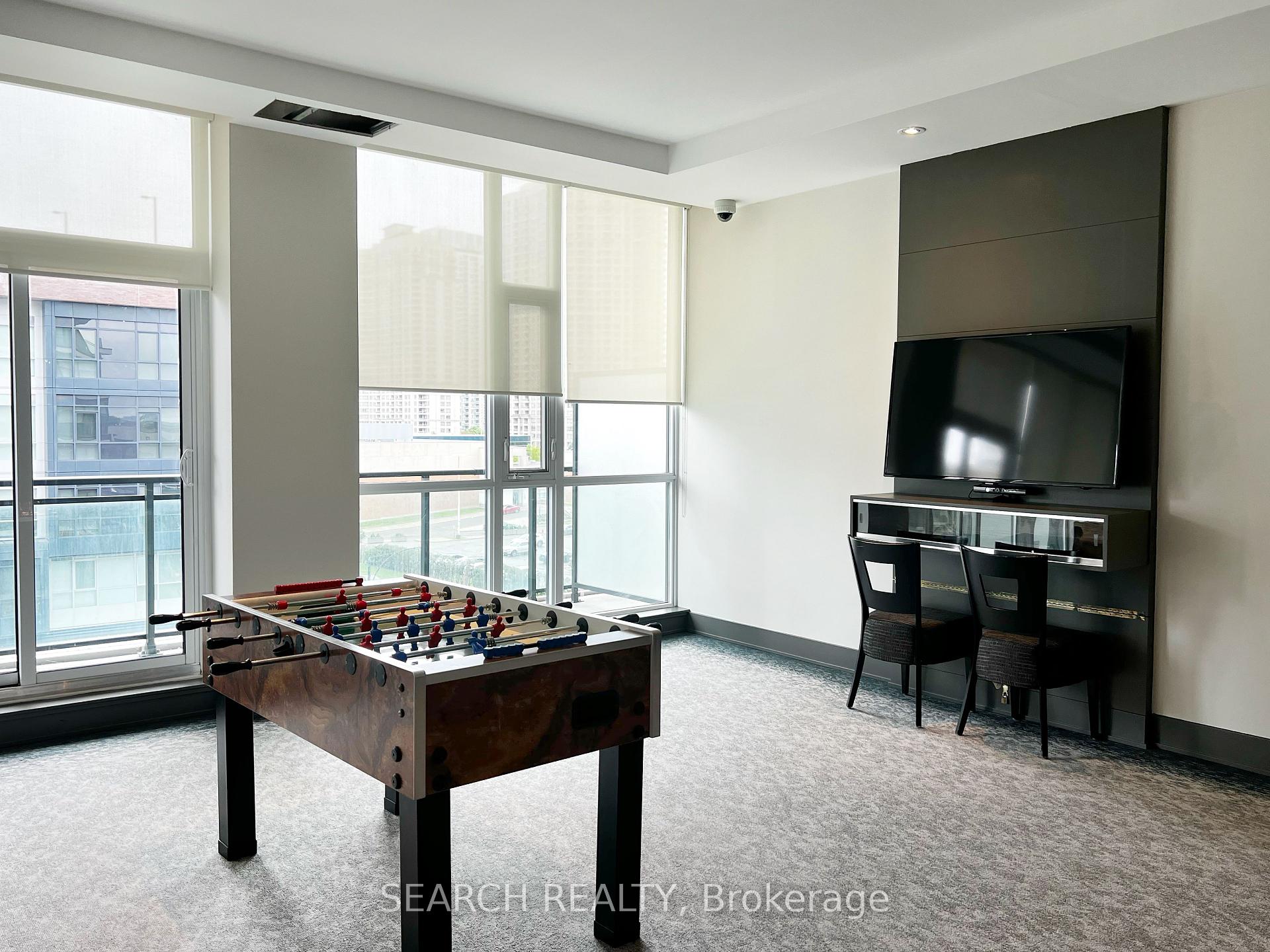 2 Bedrooms Condo at 4099 Brickstone, Mississauga For sale