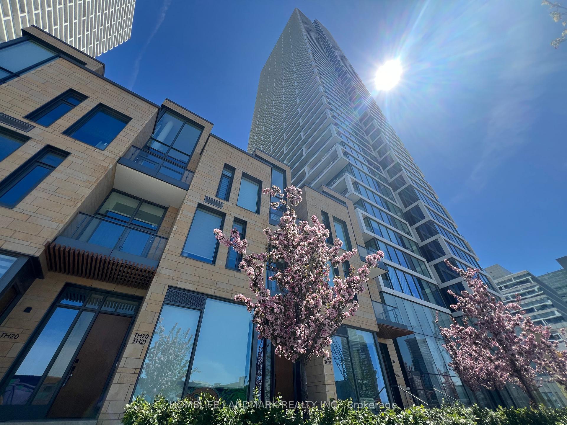 3 Bedrooms Condo at 5 Buttermill, Vaughan For sale