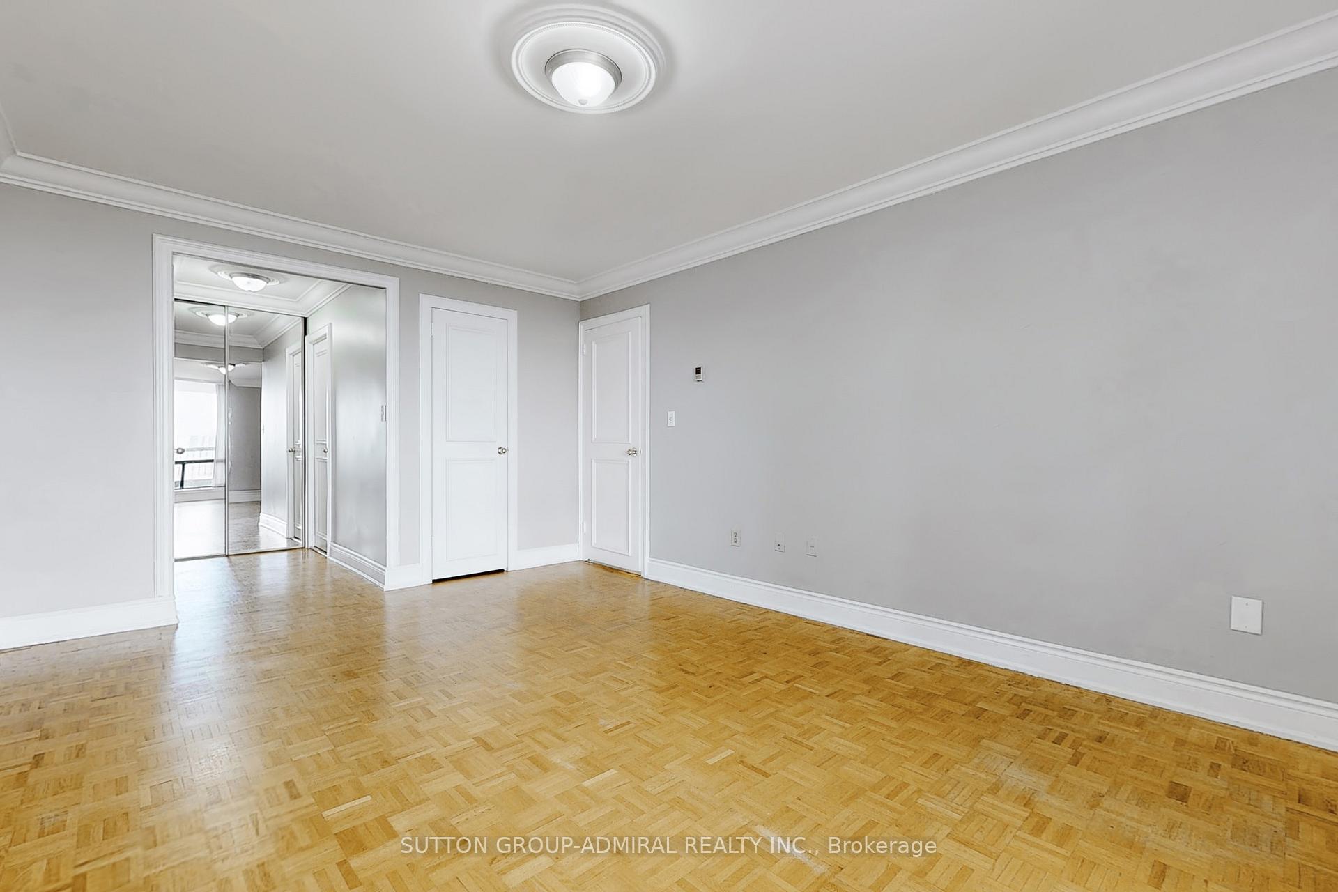 2 Bedrooms Condo at 135 Antibes, Toronto For sale